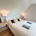 Gc - Parenthese Villa *