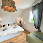 Gc - Parenthese Villa